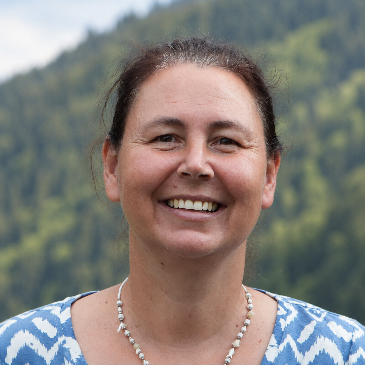 Yvonne Dippon